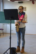 k-D1 Saxophonistin